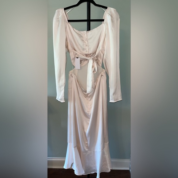 Astr the label pearl lainie dress NWT | size medium - Picture 6 of 9